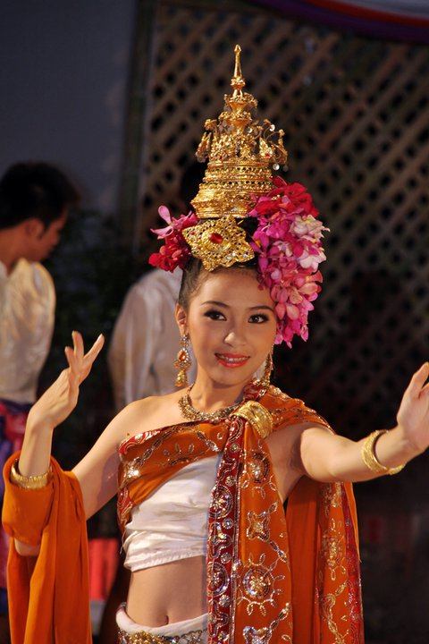 ประกวดเทพบุตรเทพธิดาข้าวทิพย์ ประจำปี 2553 เชียงราย