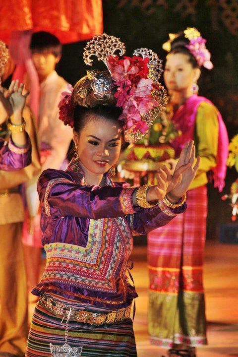 ประกวดเทพบุตรเทพธิดาข้าวทิพย์ ประจำปี 2553 เชียงราย