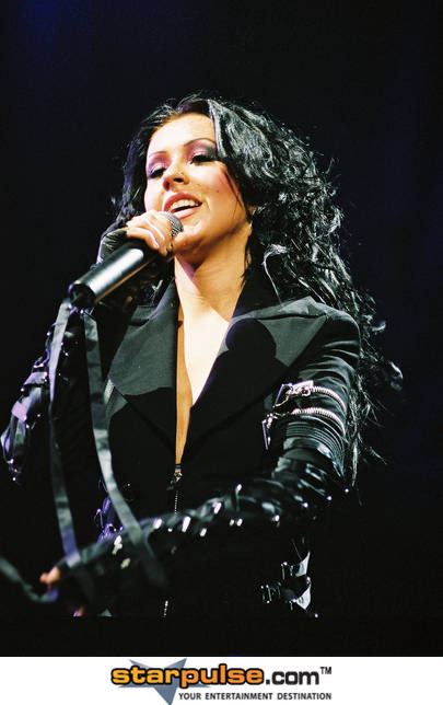 Christina เธอสวยแรง เสียงเธอไม่เคยทำให้ผิดหวังเลยจริงๆ