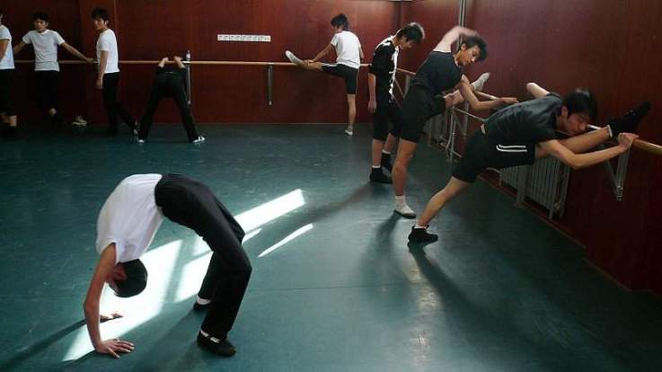 เล่นโยคะ กันมะ ตัวอ่อนดี หุๆๆ