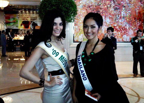 "น้องเดียร์" Miss Thailand International 2010 vs Miss International 2009..?????