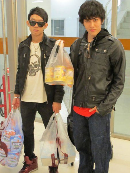 Pic.ไมค์ และผองเพื่อน