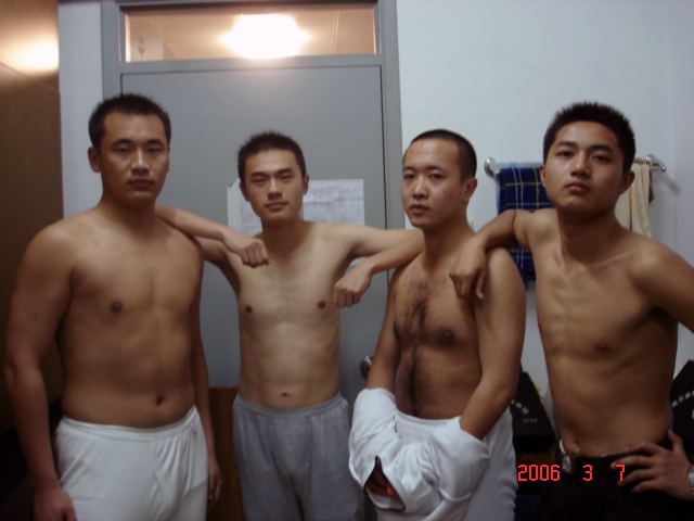 บุกค่ายทหาร ตี๋ๆ เกาหลี แจมด้วยไต้หวัน