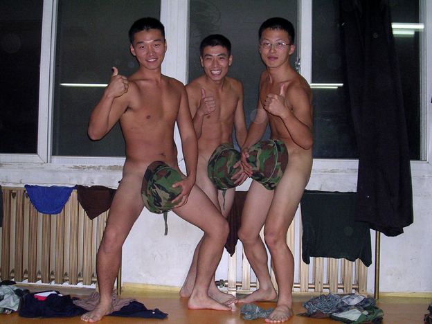 บุกค่ายทหาร ตี๋ๆ เกาหลี แจมด้วยไต้หวัน