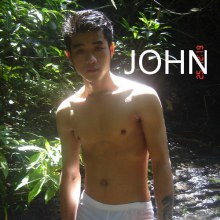 หนุ่มน้อยเกาหลี เซ็กซี่โคตร คล้ายดาราไทยคนหนึ่ง