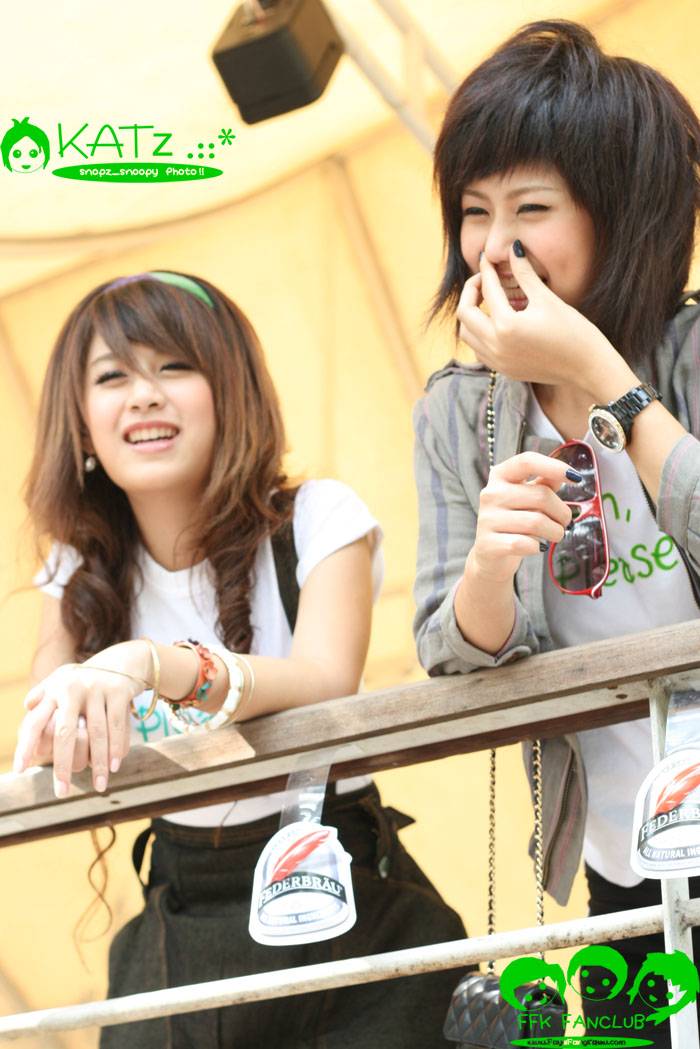 2 พี่น้องสุดน่ารัก