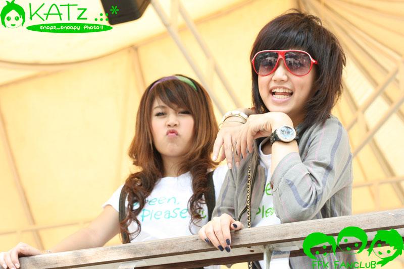 2 พี่น้องสุดน่ารัก