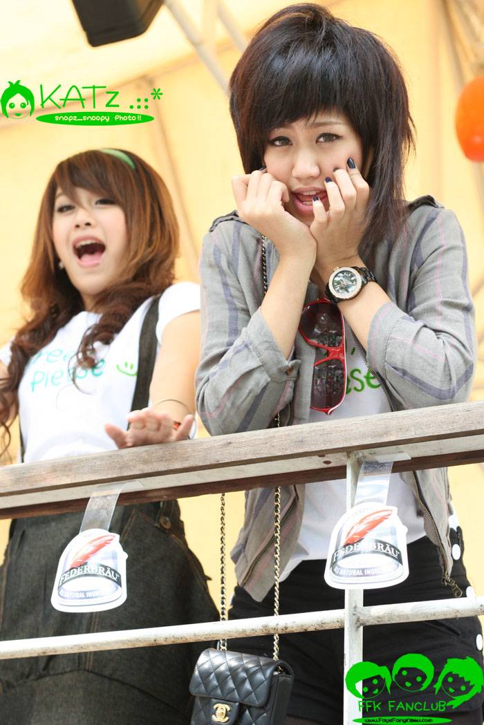 2 พี่น้องสุดน่ารัก