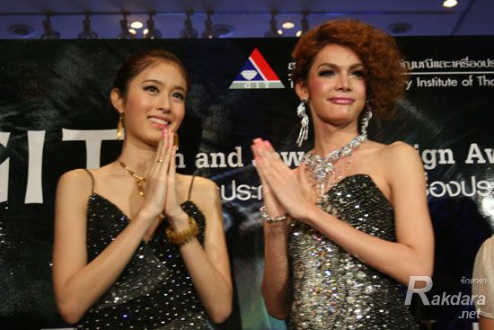 ผู้ชนะ Miss Rambo Queen 2010 จากละครแฝดนะยะ