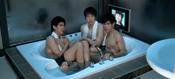 "พอร์ช-กาย" แก้ผ้า เกา  ไข่ ที่เกาหลี