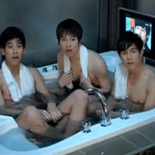  พอร์ช-กาย  แก้ผ้า เกา  ไข่ ที่เกาหลี