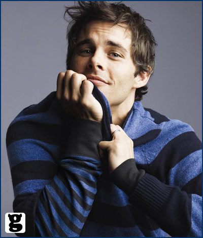 ตกใจ เห็นโค๊กขวดลิตรอะเป่าเนี่ย ฮ่าๆๆJames Marsden naked -- in Death At A Funeral!!!