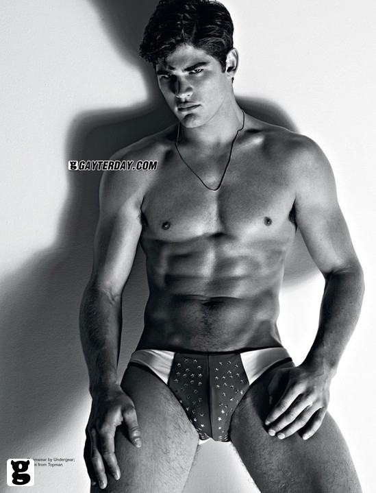 "นักคริกเก็ตหน้าหล่อ" ถ่ายนู้ดลงนิตยสารเกย์ Attitude