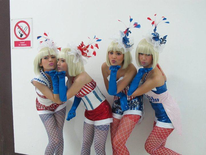 4 สาว สวย สดใส   ว้าว !!!