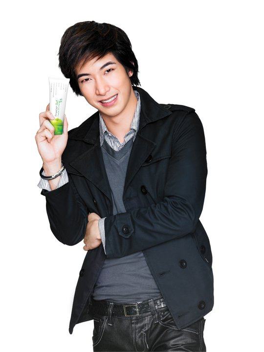 โตโน่ พรีเซนเตอร์โฟมล้างหน้าพรีเมียร์-ซอฟ