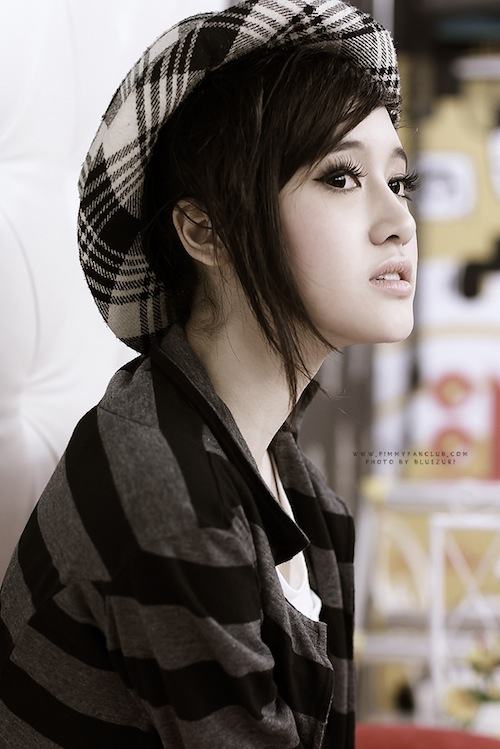 PIC. พิม SWEED ในลุคสาวเปรี้ยว - เท่ !