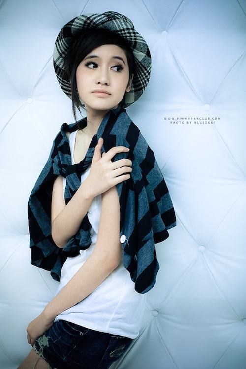 PIC. พิม SWEED ในลุคสาวเปรี้ยว - เท่ !