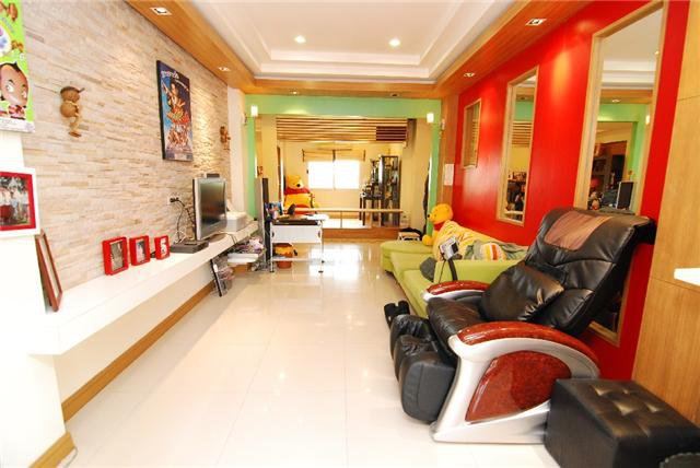 เยี่ยมบ้านอี๊ด โปงลางฯ