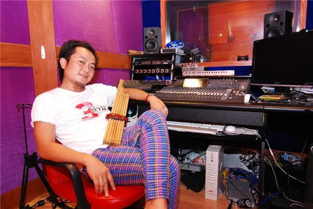 เยี่ยมบ้านอี๊ด โปงลางฯ