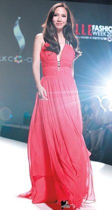 อั้ม  New Sunsilk is coming!