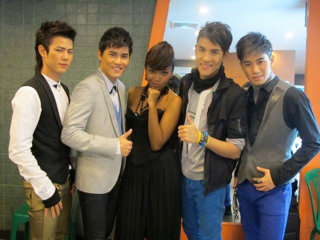 เก็บตก ภาพน่ารักของเหล่า[KPN 20th]