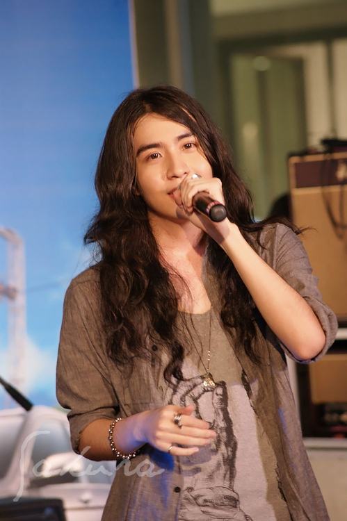 ซิน singular - ดิว the star5  ผู้ชายผมยาวสวย