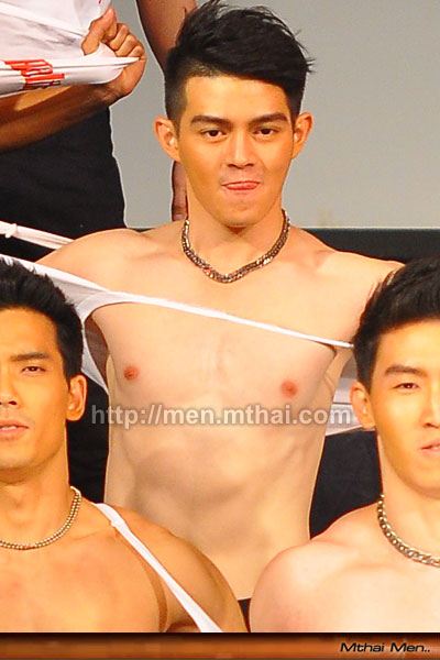 ตั้ม-ณัฐธีร์ ภิญโญปิยวิศว์