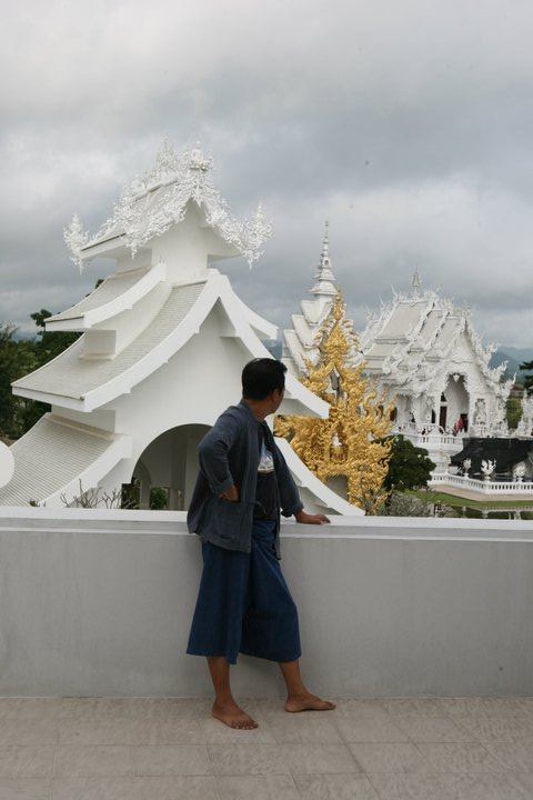 เยี่ยมเยียนบ้าน อาจารย์เฉลิมชัย โฆษิตพิพัฒน์