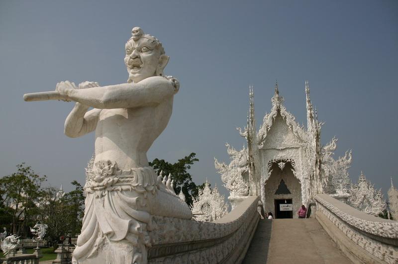 เยี่ยมเยียนบ้าน อาจารย์เฉลิมชัย โฆษิตพิพัฒน์