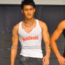 เบิร์ด-โกวิท ประดับ