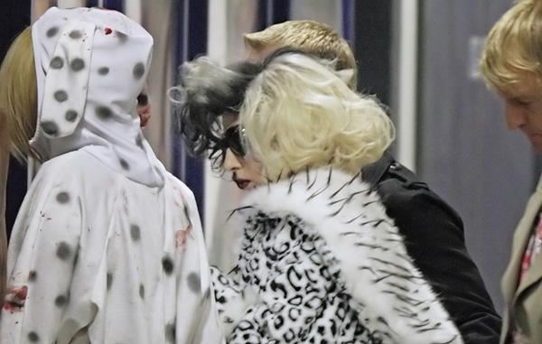 Lady Gaga กับชุดรับ Halloween