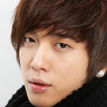 Jung Yong Hwa  CN Blue
