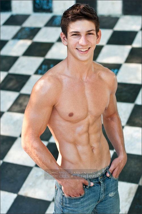 เด็กฝรั่ง 18 เนื้อแน่นๆ