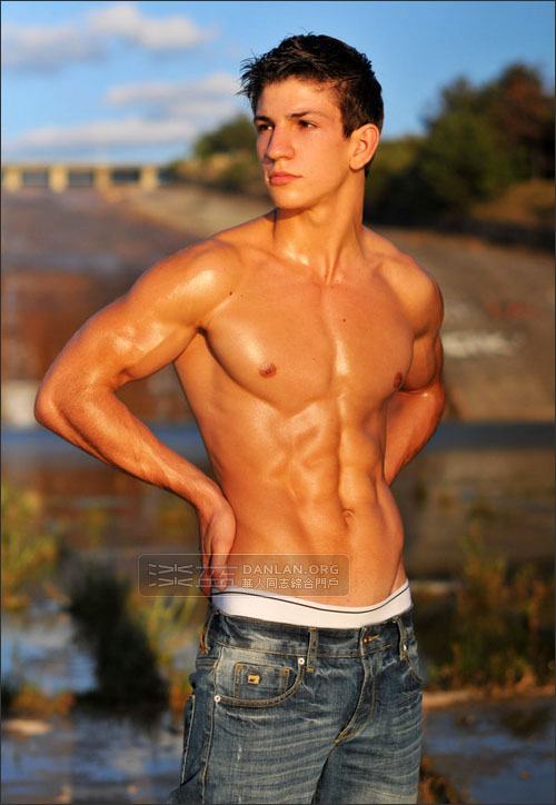 เด็กฝรั่ง 18 เนื้อแน่นๆ