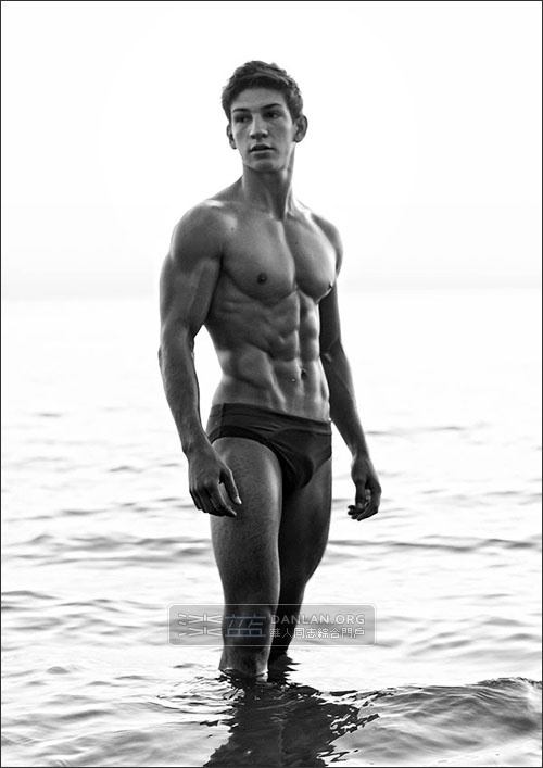 เด็กฝรั่ง 18 เนื้อแน่นๆ