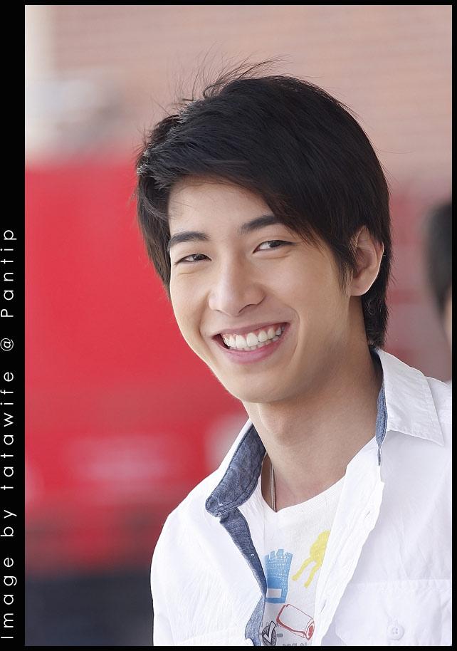 โตโน่ & แกรนด์ บวงสรวงเปิดกล้องละคร ข้ามเวลา ตามหารัก