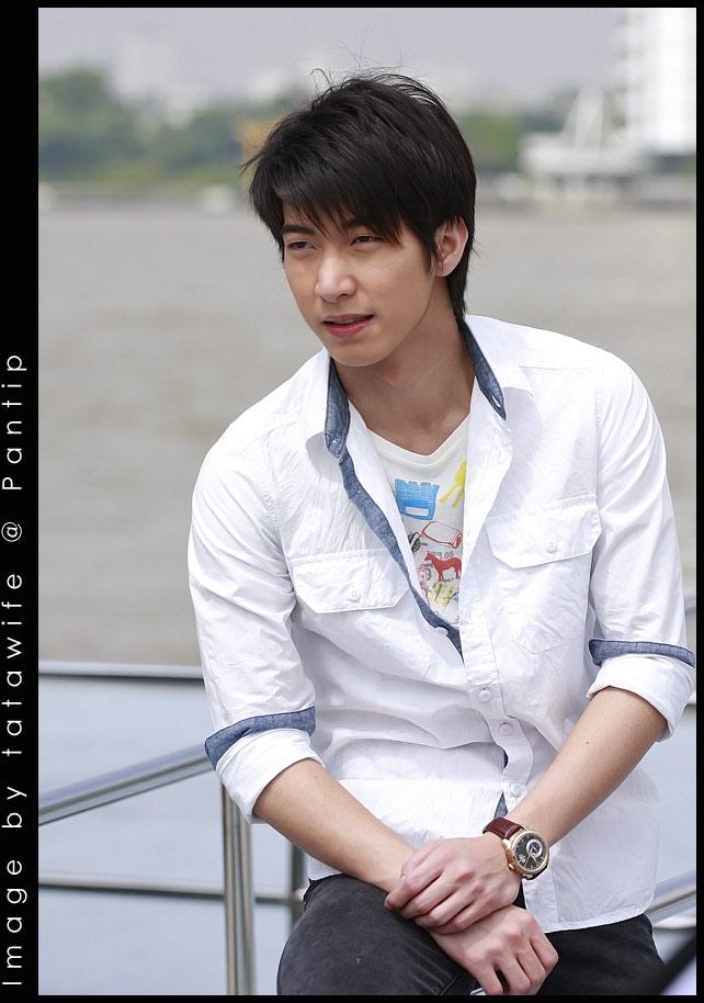 โตโน่ & แกรนด์ บวงสรวงเปิดกล้องละคร ข้ามเวลา ตามหารัก