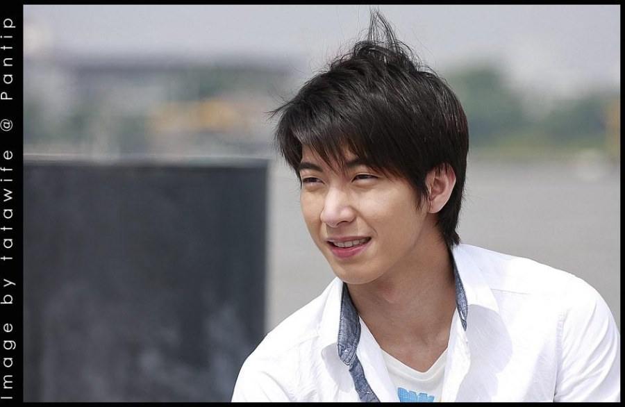 โตโน่ & แกรนด์ บวงสรวงเปิดกล้องละคร ข้ามเวลา ตามหารัก