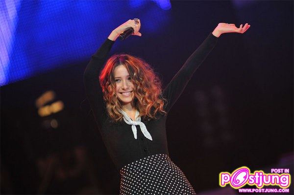 ปาน ชวน ปาล์มมี่ สร้างความพิเศษบนคอนเสิร์ตครบ 10 ปี-Parn On My Own Concert-