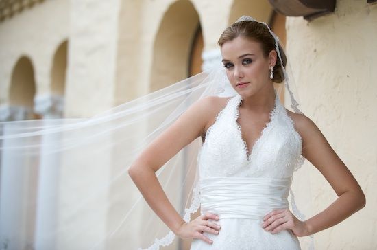 Mariana Vicente  ผู้หญิงคนแรกที่ไปยืนเป็น TOP15 Miss universe2010สวยสง่ามาก