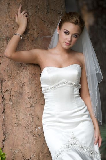 Mariana Vicente  ผู้หญิงคนแรกที่ไปยืนเป็น TOP15 Miss universe2010สวยสง่ามาก