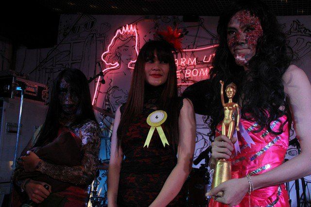 ผีน้ำหวานบุก warm up