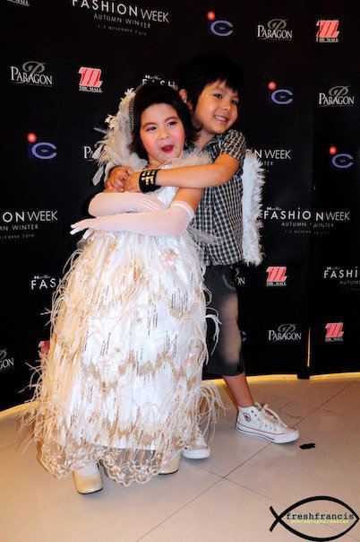 น้องลิซซี่  เดินแบบในงานFashion Week Autumn Winter 2010 @ Siam Paragon