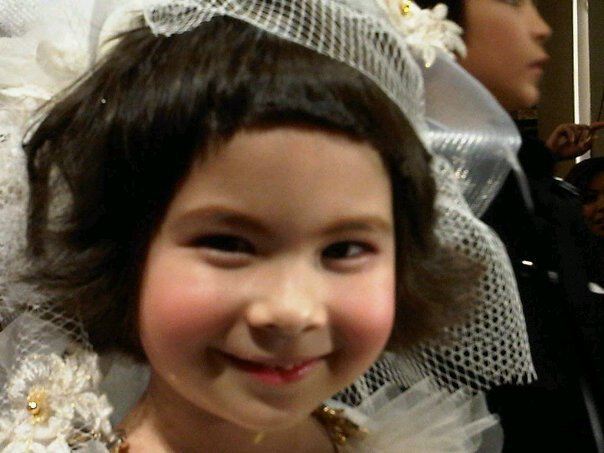 น้องลิซซี่  เดินแบบในงานFashion Week Autumn Winter 2010 @ Siam Paragon