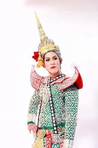 พอร์ช ศรัณย์ ในชุดโขน