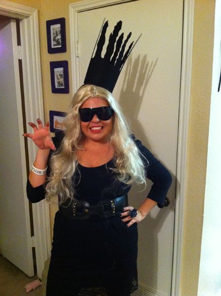 สาวก กาก้า ในวันฮาโลวีน