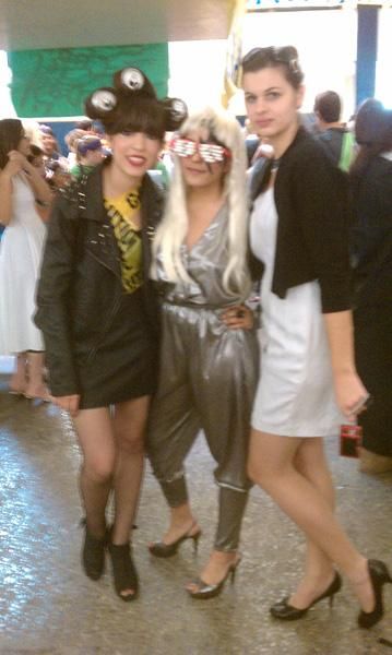 สาวก กาก้า ในวันฮาโลวีน