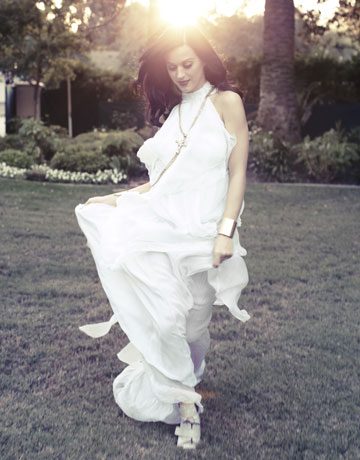 Katy Perry @US Harper&rsquo;s Bazaar December 2010
