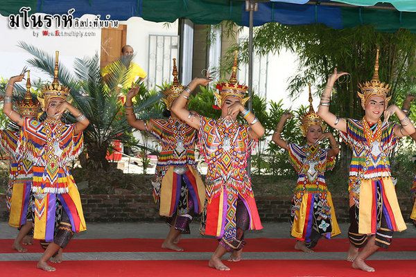 มโหฬาร อลังการ งานมโนราห์ แดนดินถิ่นใต้