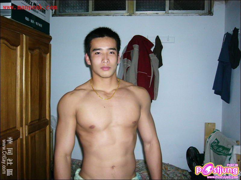 เหล่านายแบบทั้งรุ่นเล้กรุ่นใหญ่